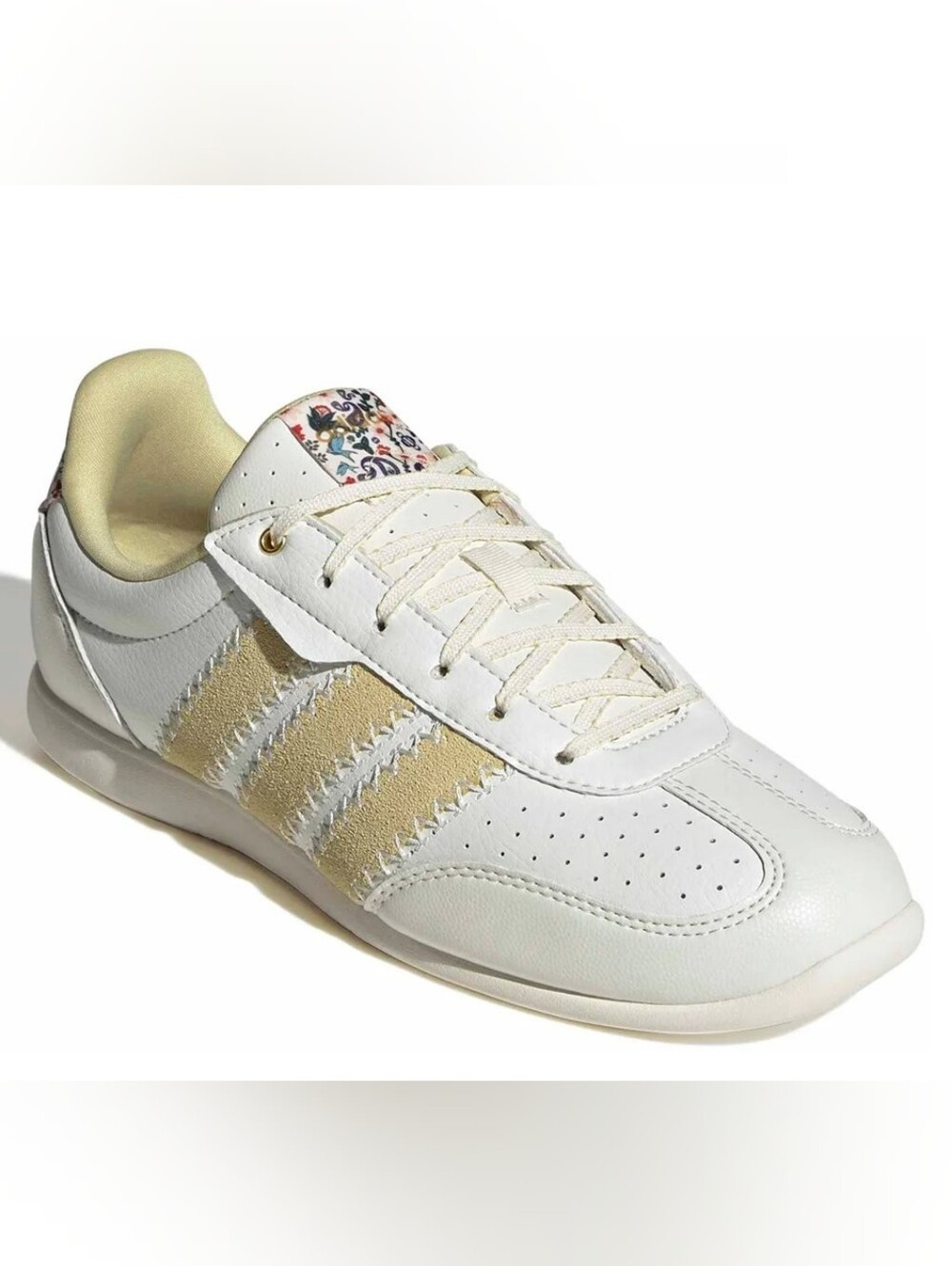Adidas Barreda Lo Sneaker - Women's 9 NWOT Off White And Butter Yellow